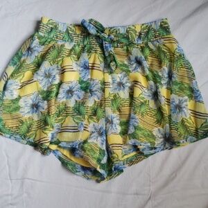 Olsenboye Floral Shorts Women’s Small Tropical Vacation Resortwear